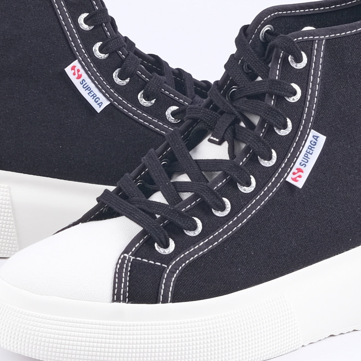 2596 Bubble Mid Sneakers Black