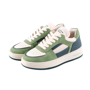 DiCE Sneakers (Apple)