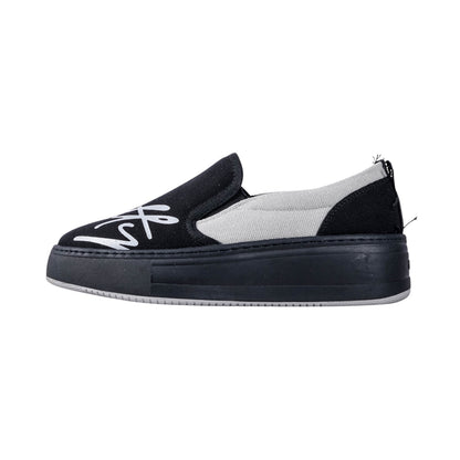 Granby Slip-On Sneakers (Black)