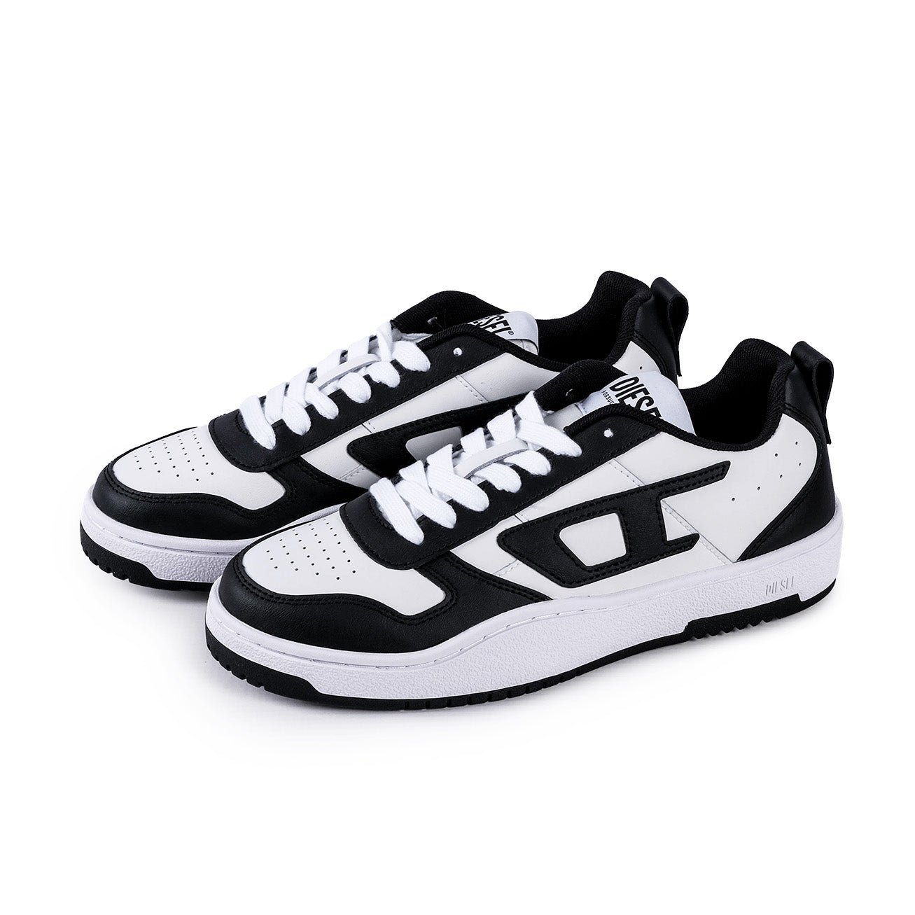 Sneakers – Page 3