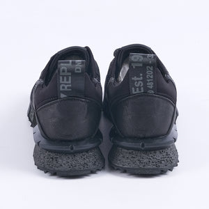 Field Classic Grid Sneakers (Black)