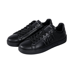 Ploys M Deboss Sneakers (Black)