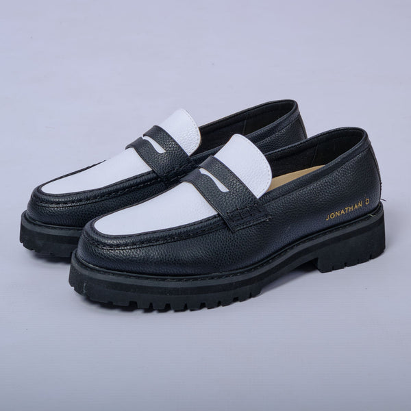 Pennymoc Shoe (Black/White)